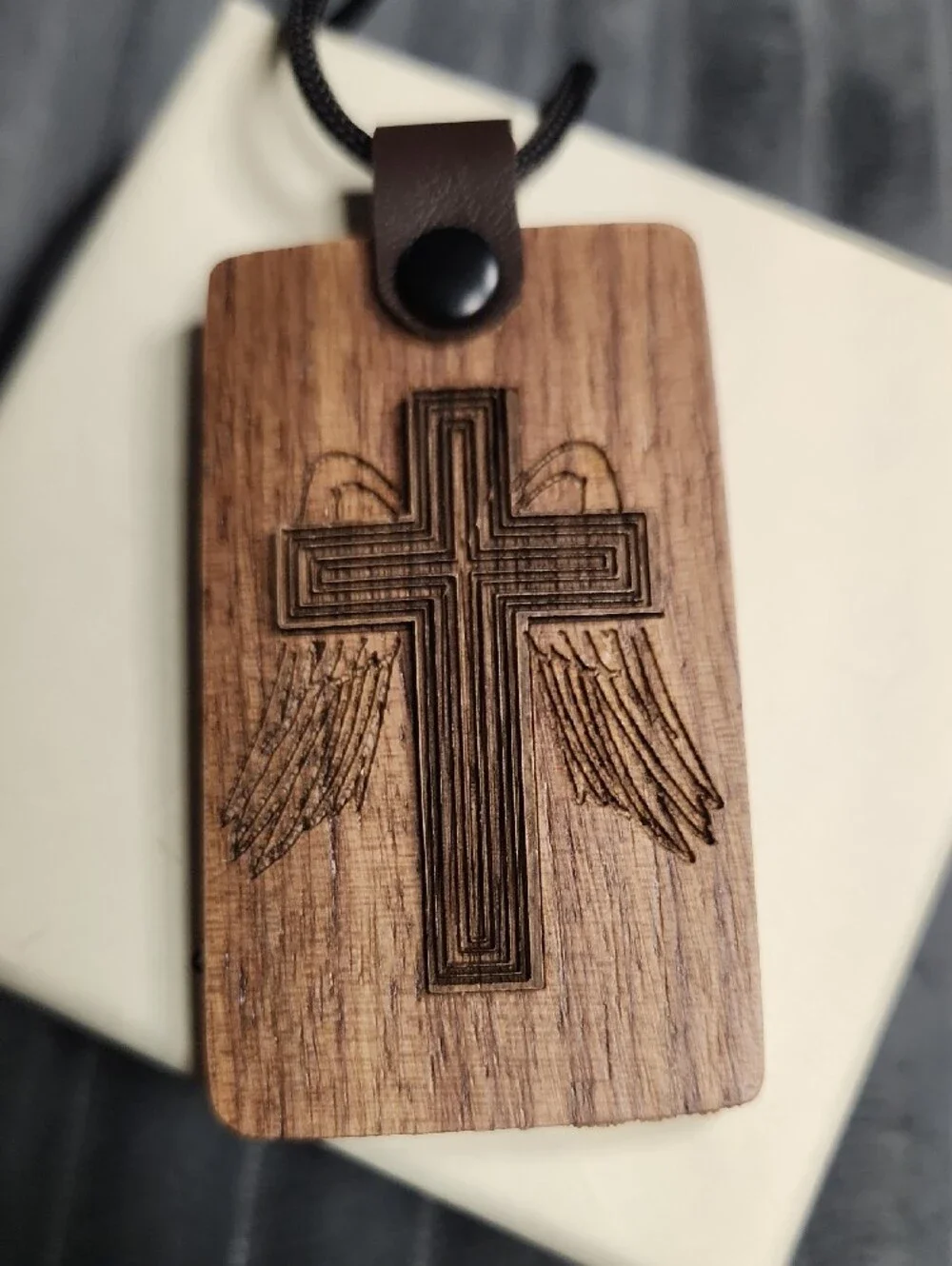 🆕️Wooden Cross Pendant Necklace Light Weight